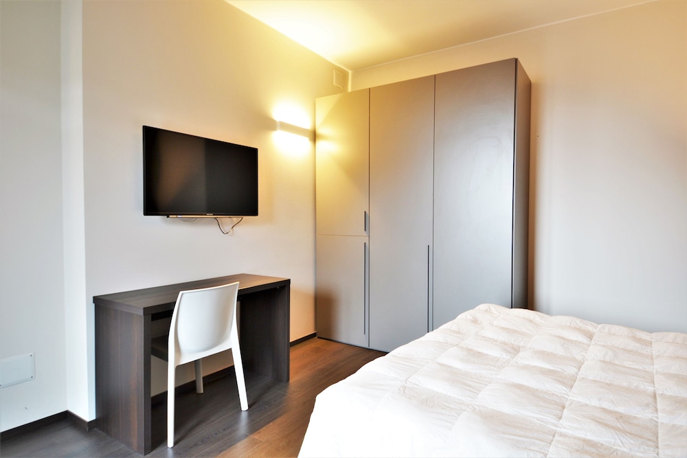 Venice Terminal Apartments and Suites 8/30