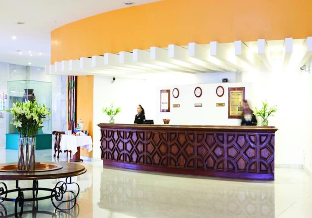 Hotel Mision Guadalajara 11/64