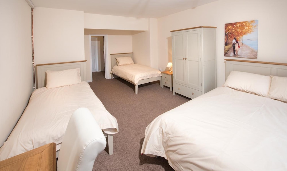 Combe Martin Beach Holiday Park 11/48