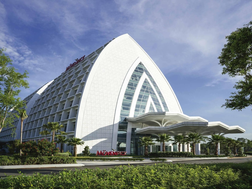 Movenpick Hotel & Convention Centre KLIA 4/63