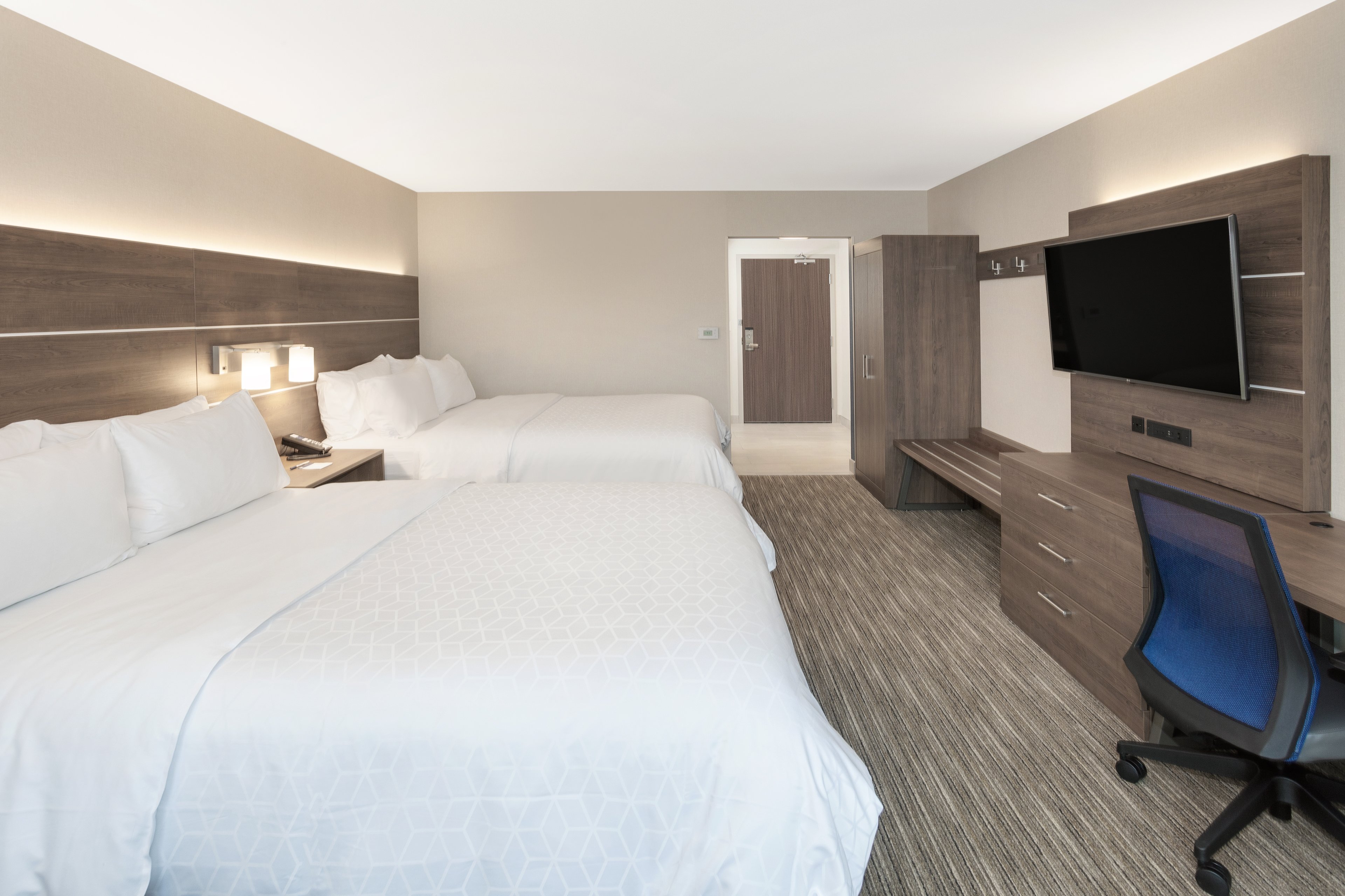 Holiday Inn Express And Suites Ottawa Downtown East 37/78