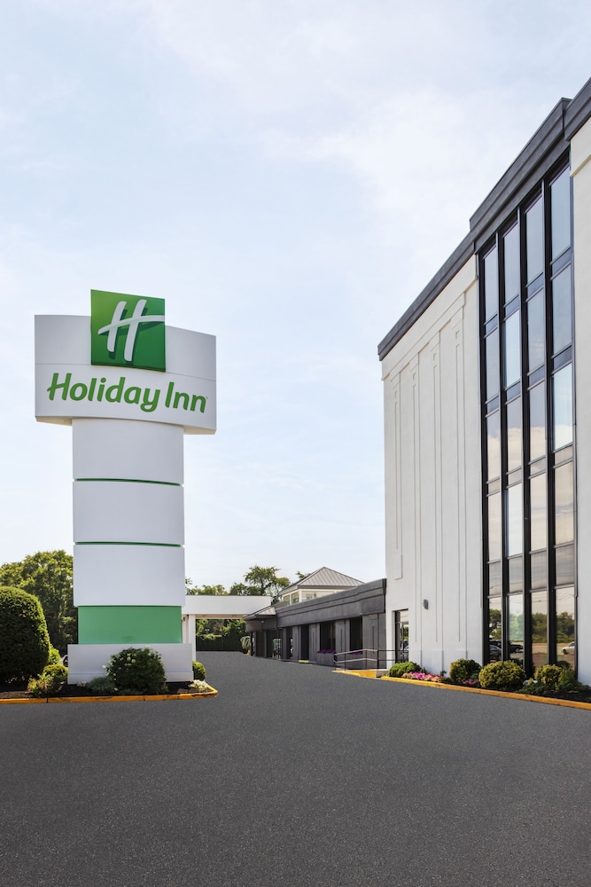 Holiday Inn Hasbrouck Heights Hotel 5/40