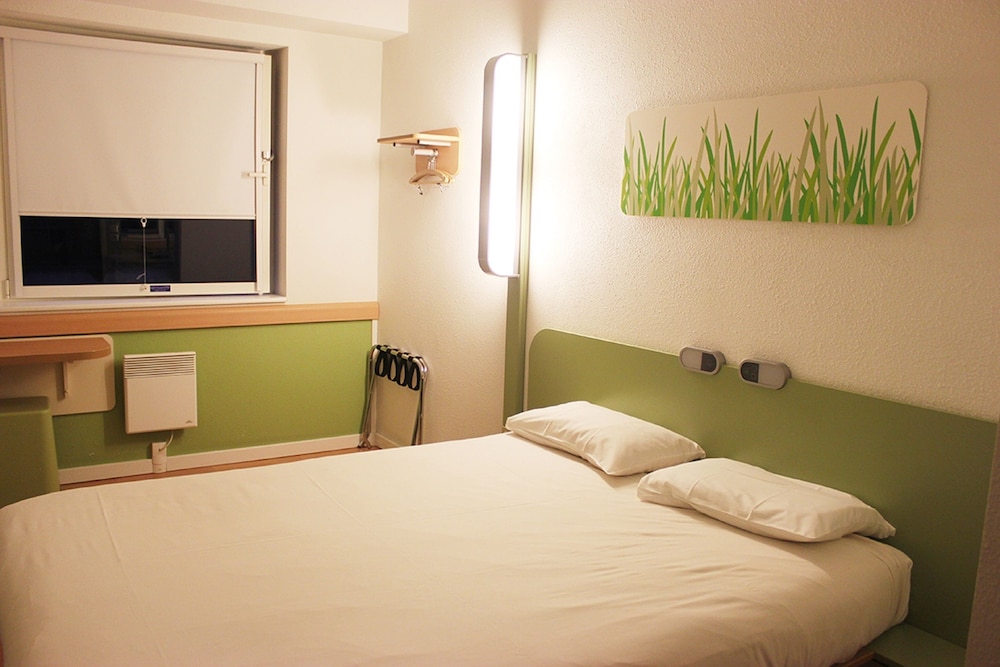 Ibis Budget Dandenong 18/65