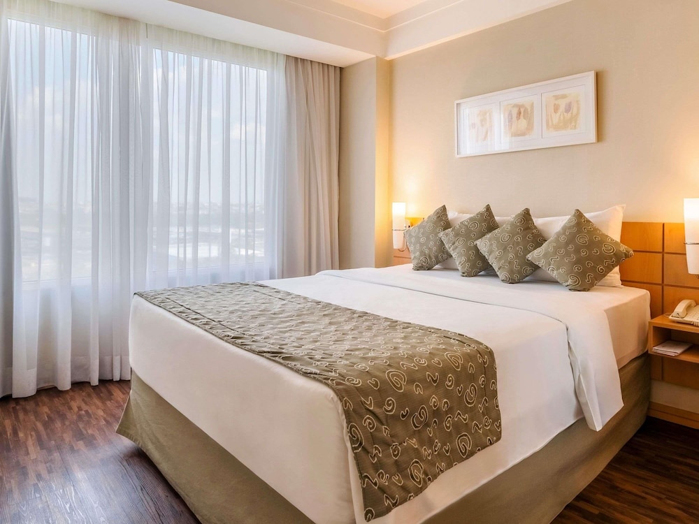 غرفة قياسية بسرير مزدوج مع أريكة، Mercure Guarulhos Aeroporto Hotel 3/8