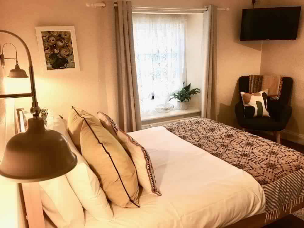 The Mousetrap Inn 24/70