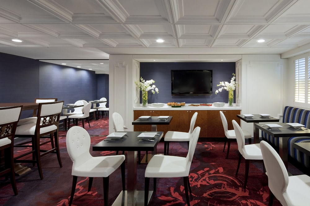Capitol Hill Hotel 45/67