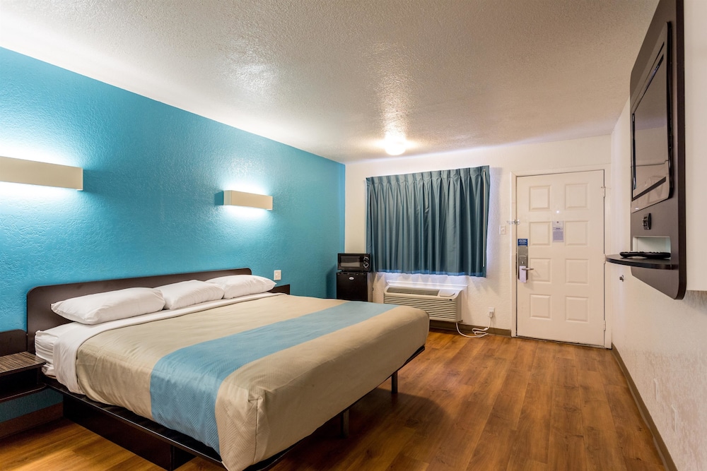 Motel6 Bryan, TX - College Station 52/67