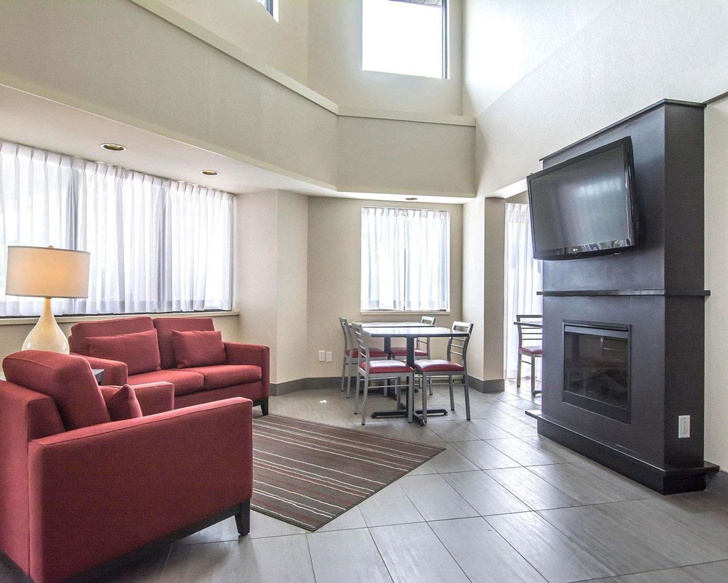 Comfort Inn Alma - Lac-Saint-Jean 4/19