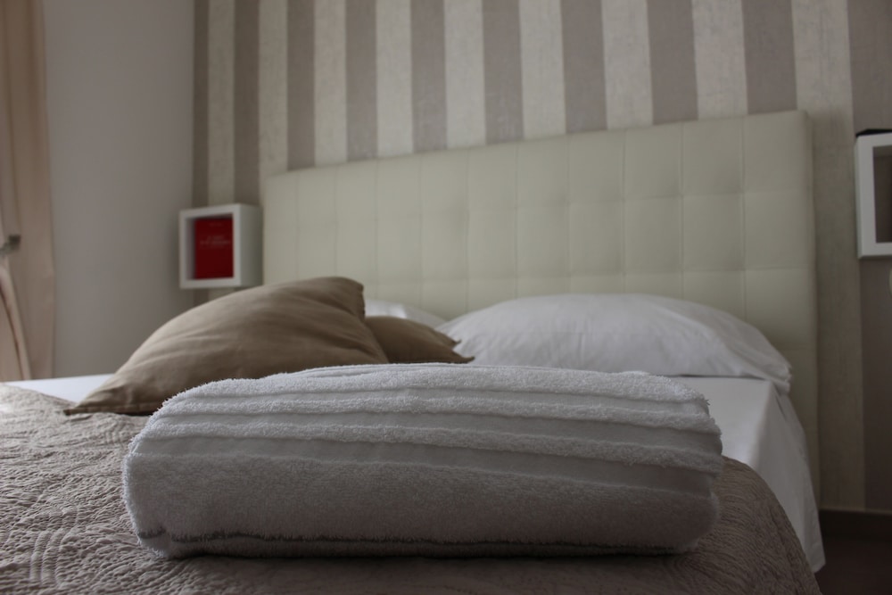 Philip Royal B&B 12/50