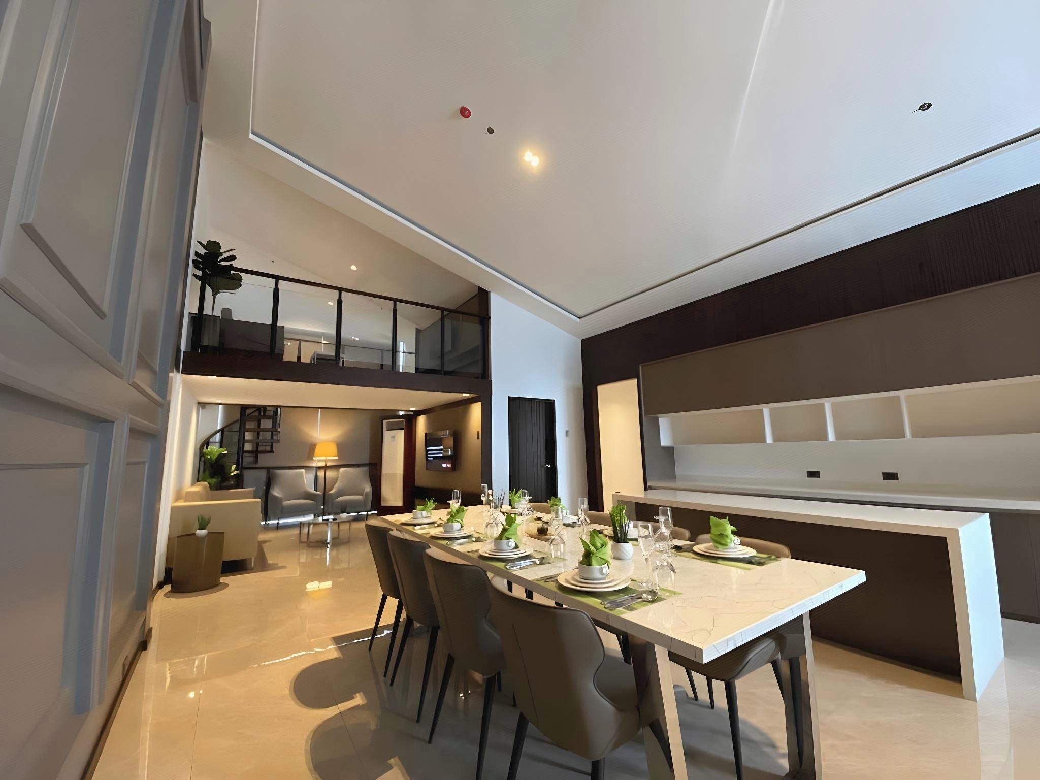 The Plaza Garden Hotel and Residences 17/23