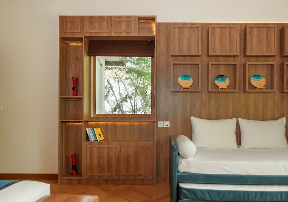 Beach, Suite, King Bed, Sofa