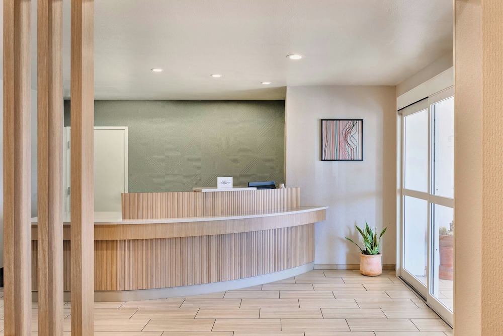 Springhill Suites Phoenix Glendale Peoria 7/49