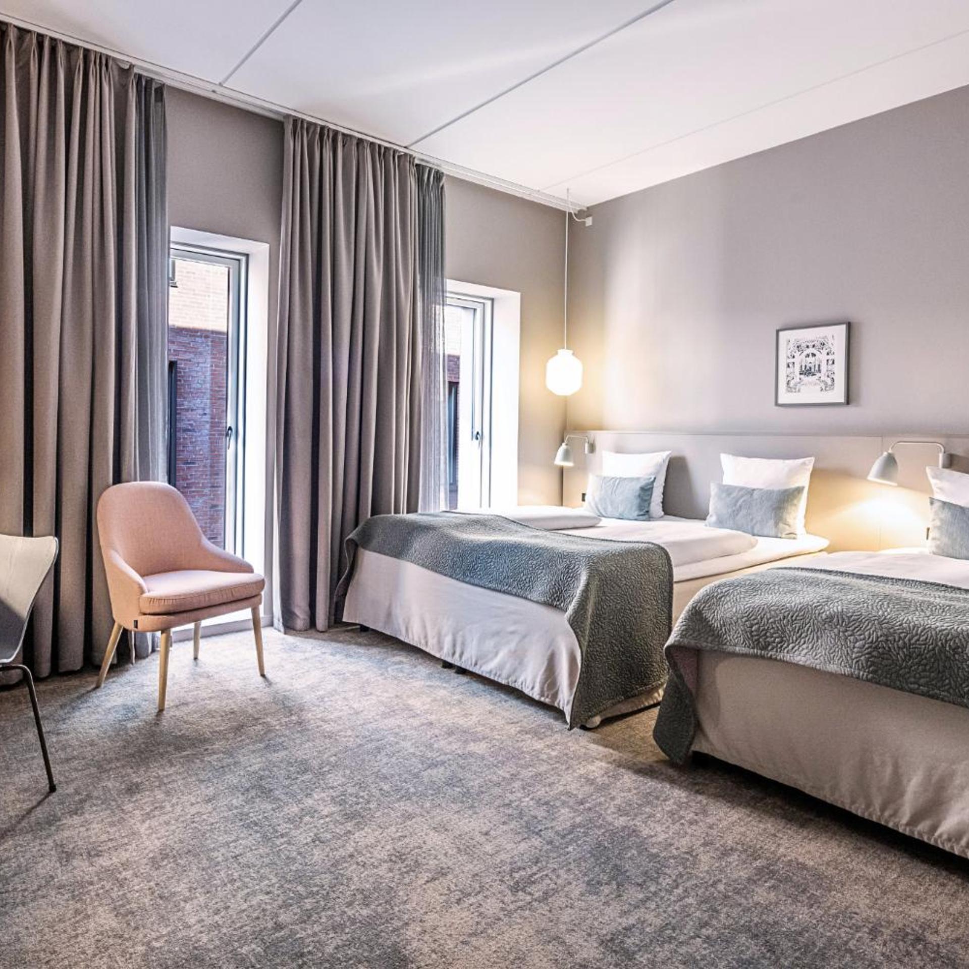 غرفة عائلية، Hotel Odeon 2/5
