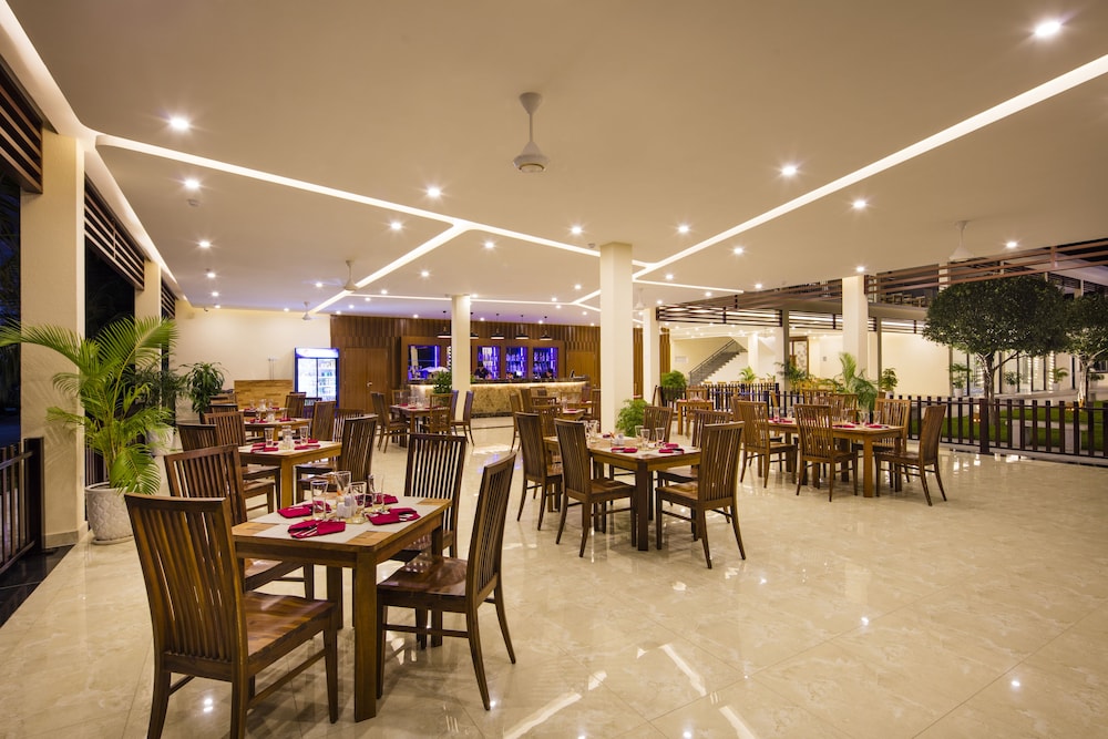Diamond Bay Condotel Resort Nha Trang 59/77