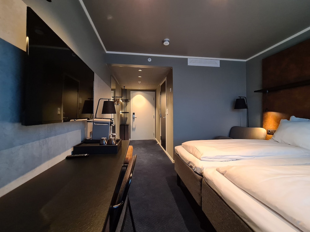 Radisson Blu Polar Spitsbergen 16/67