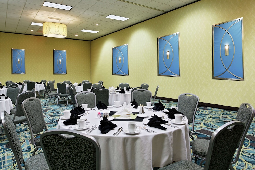 Doubletree By Hilton Richmond Midlothian 50/53