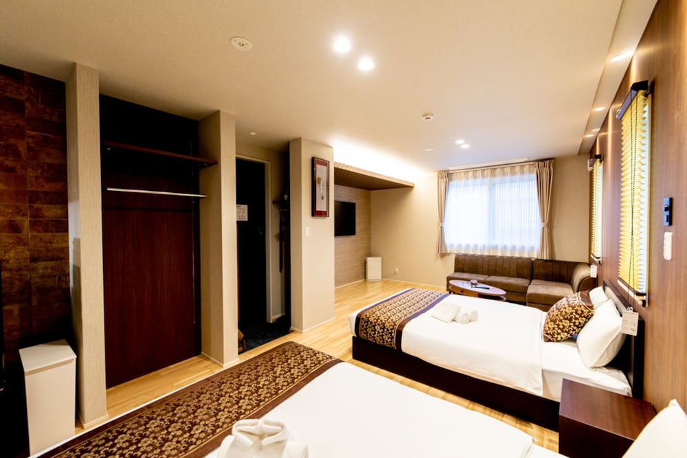 GRAND BASE Hiroshima Hikarimachi 16/43