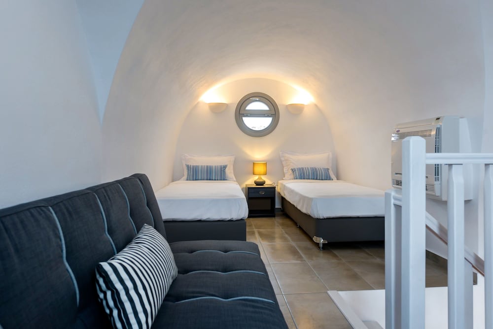 White Harmony Suites 43/69