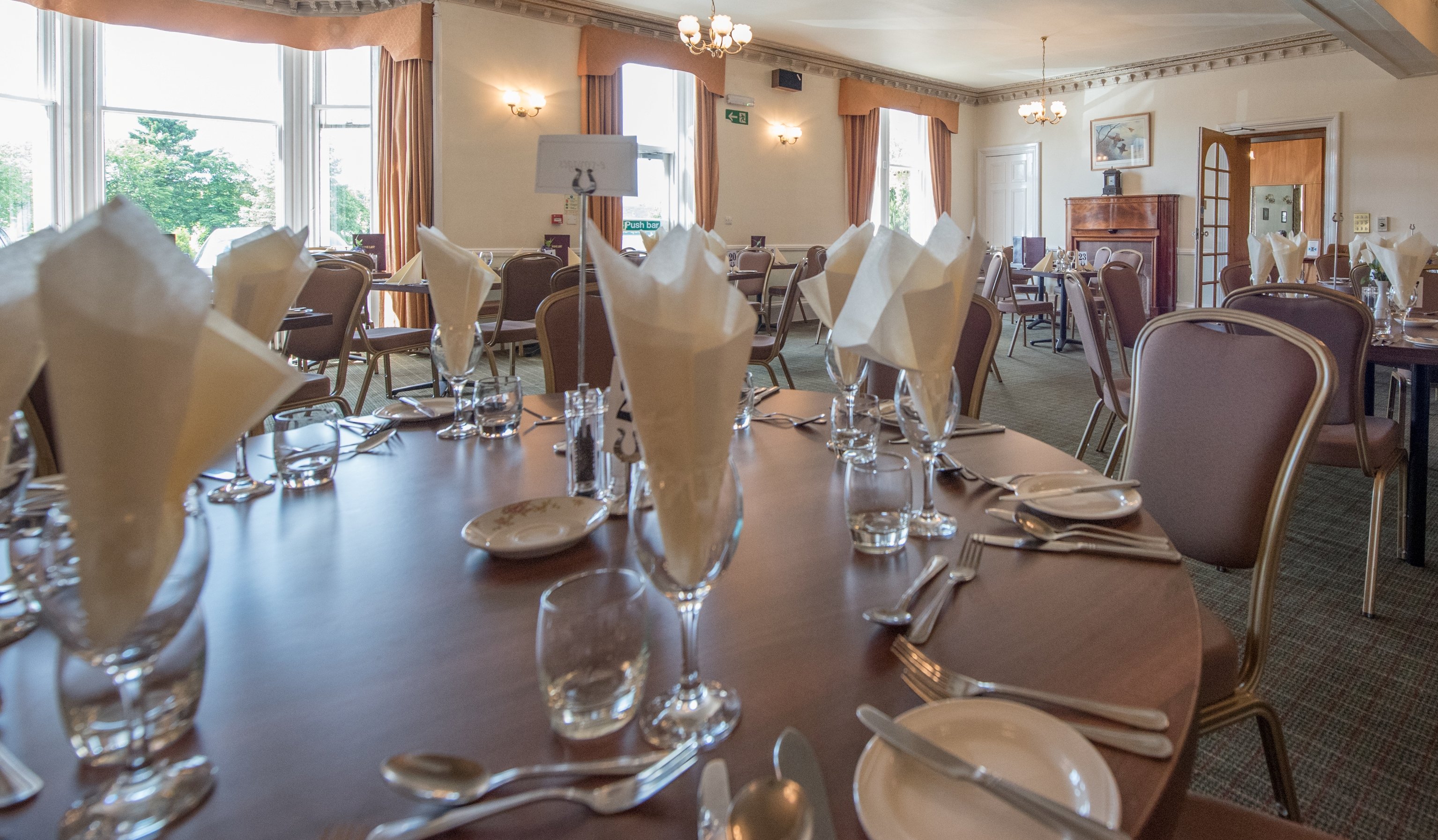 NETHYBRIDGE HOTEL 48/71