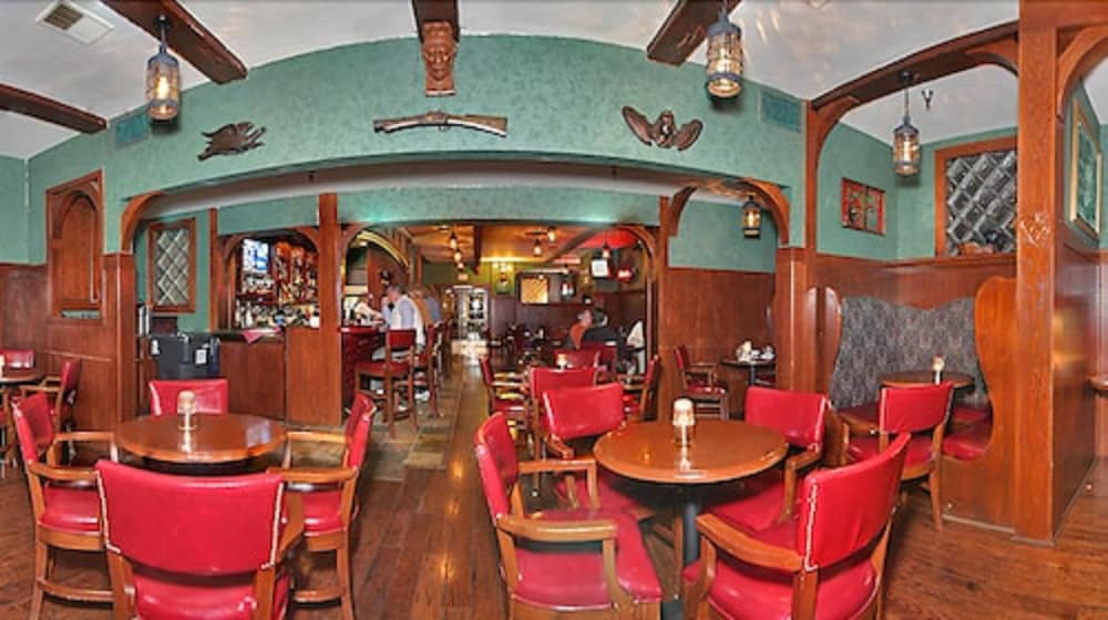HISTORIC SANTA MARIA INN 49/67