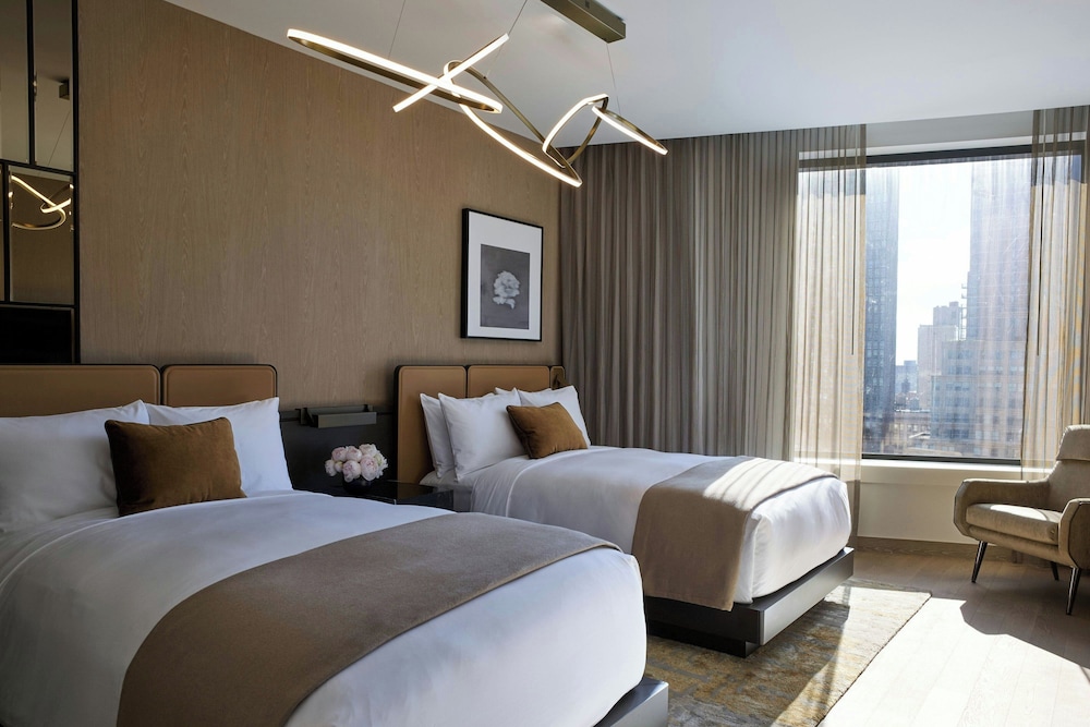 SUPERIOR, 2 DOUBLE BEDS
