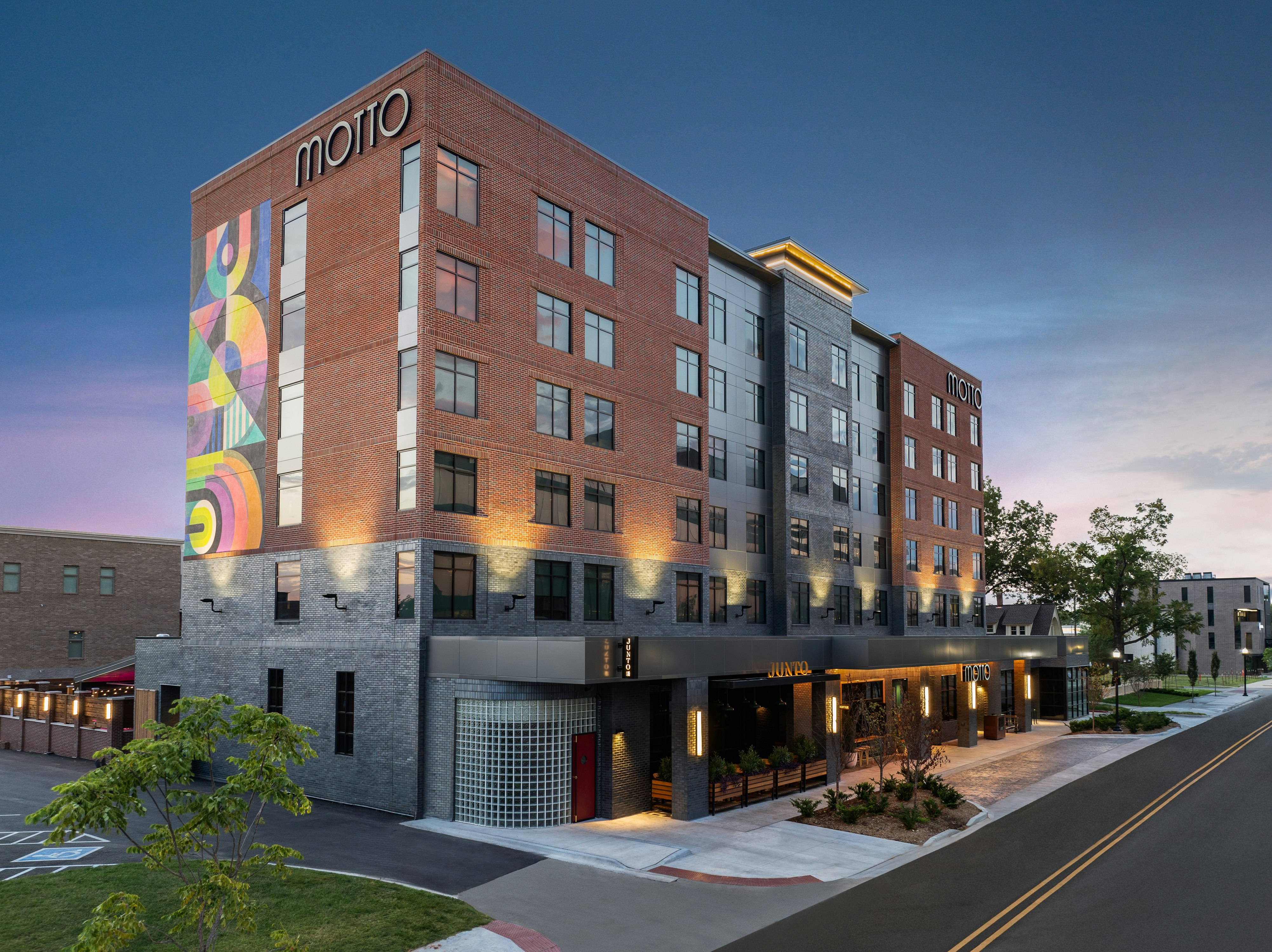 Motto by Hilton Bentonville Downtown 9/42