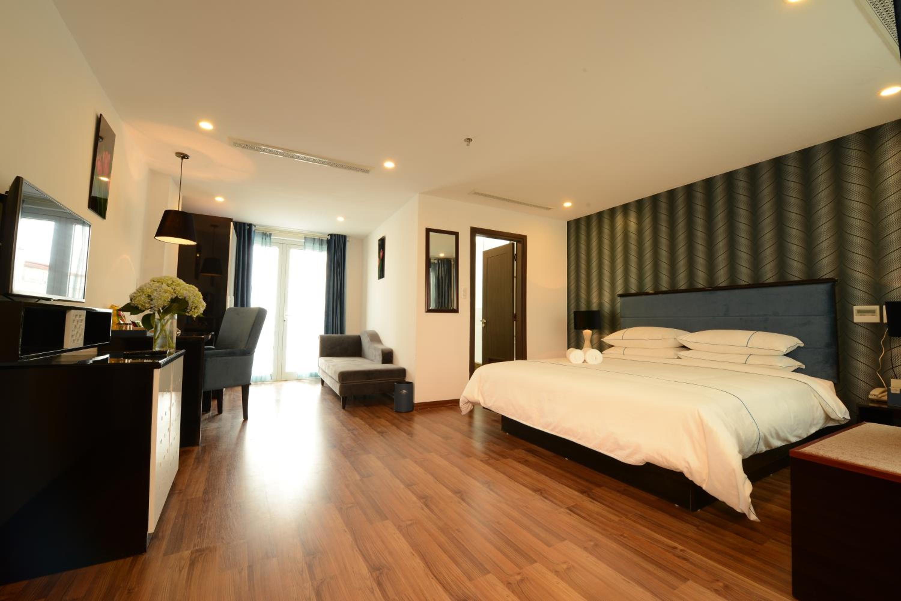 Joyau, Double Bed