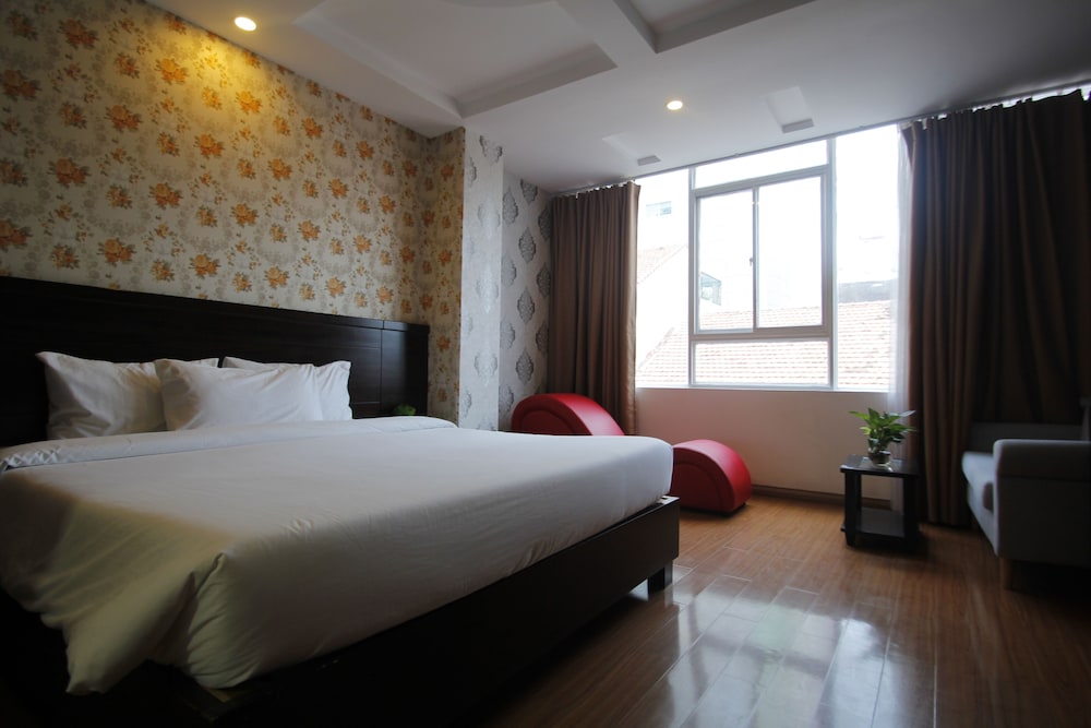 Queen Central Hotel 18/60
