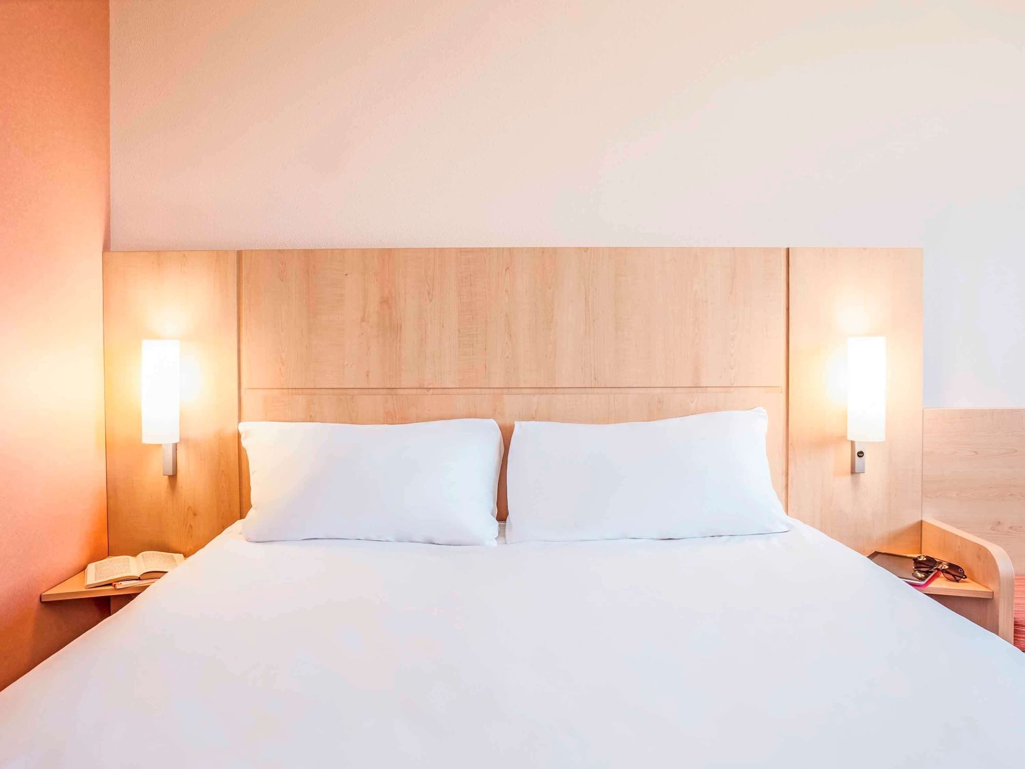 STANDARD, DOUBLE BED