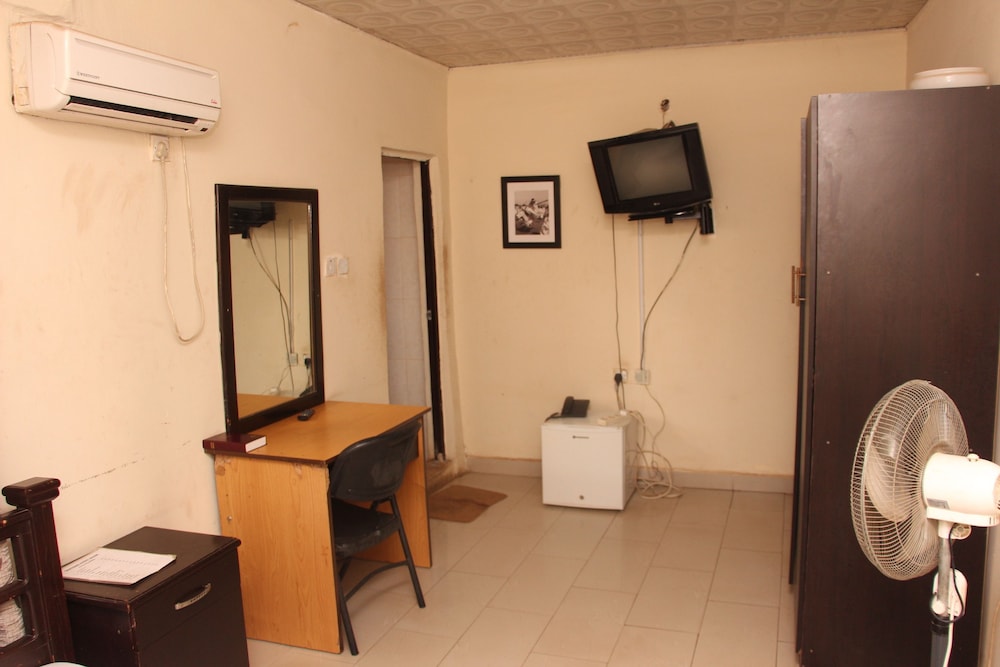 Sapphire Guest House 12/14