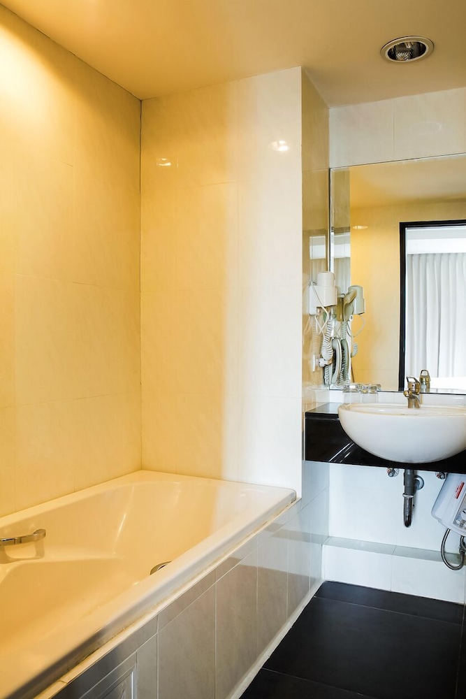 The Patra Hotel - Rama 9 32/49