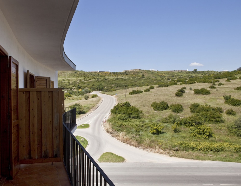 Emporda Hotel 62/66