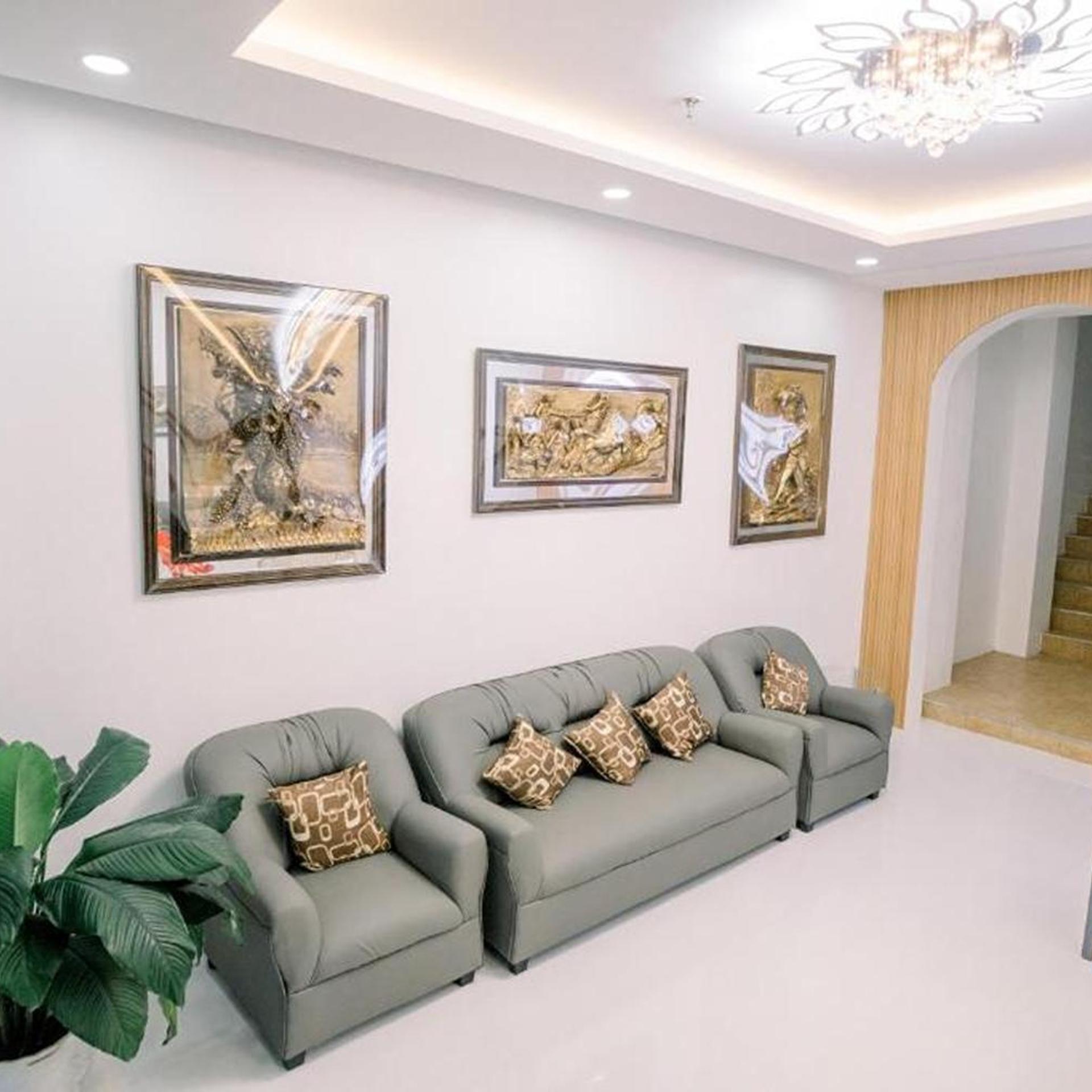 Spotlight Hotel near Hundred Islands Wharf 26/44