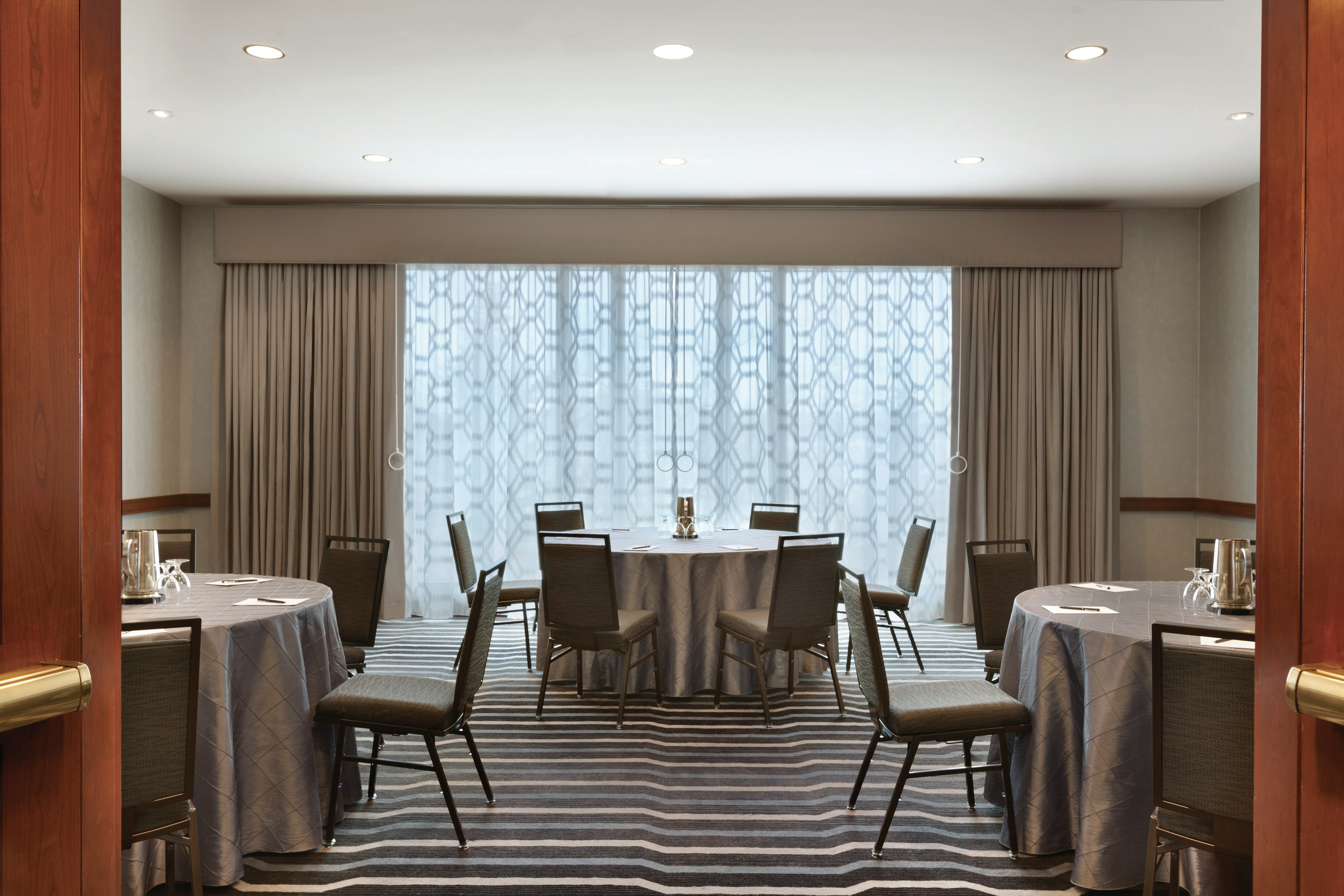 Hilton Boston Logan Airport 32/38