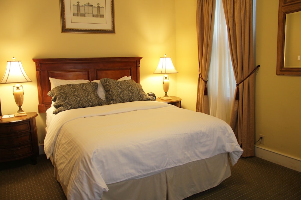 Morris House Hotel 9/50