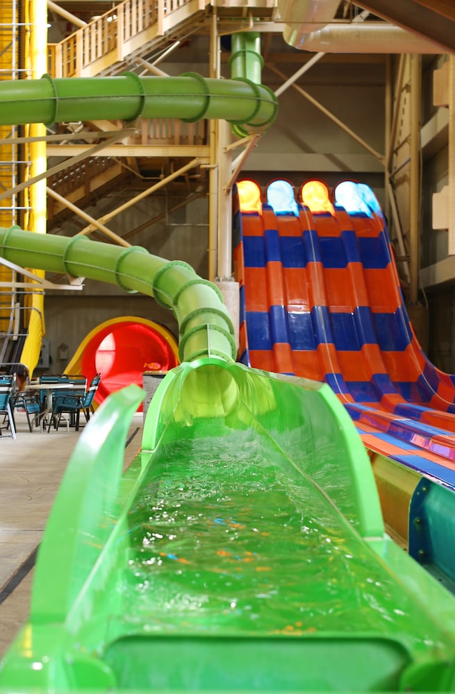 Great Wolf Lodge Colorado Springs 46/54