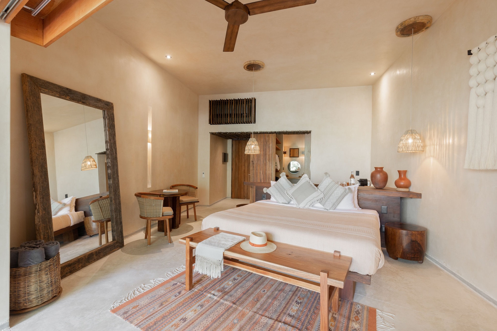 SUITE, JUNGLE VIEW