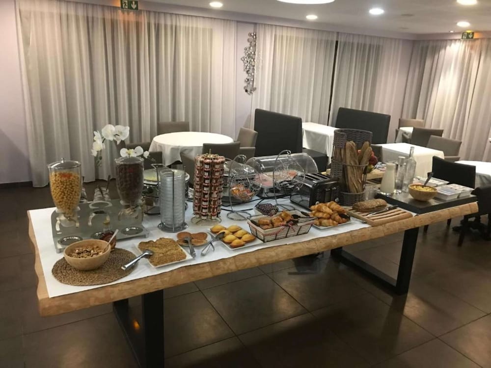 restaurant-cafeteria