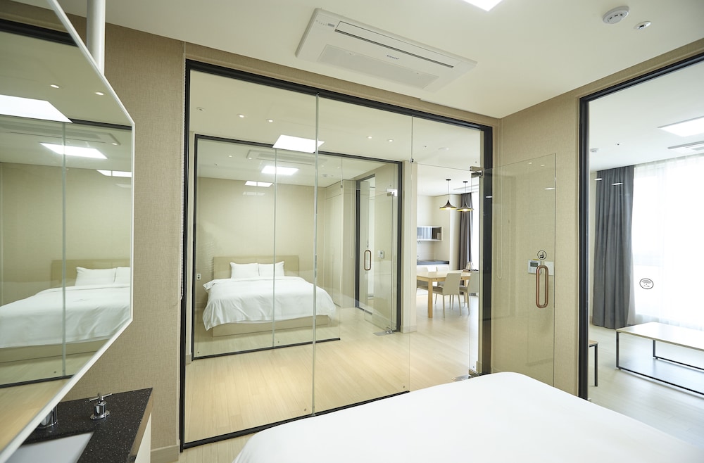 Hotel Around Pyeongchang 57/58