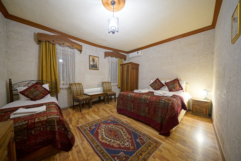 Arch Palace Hotel 32/49