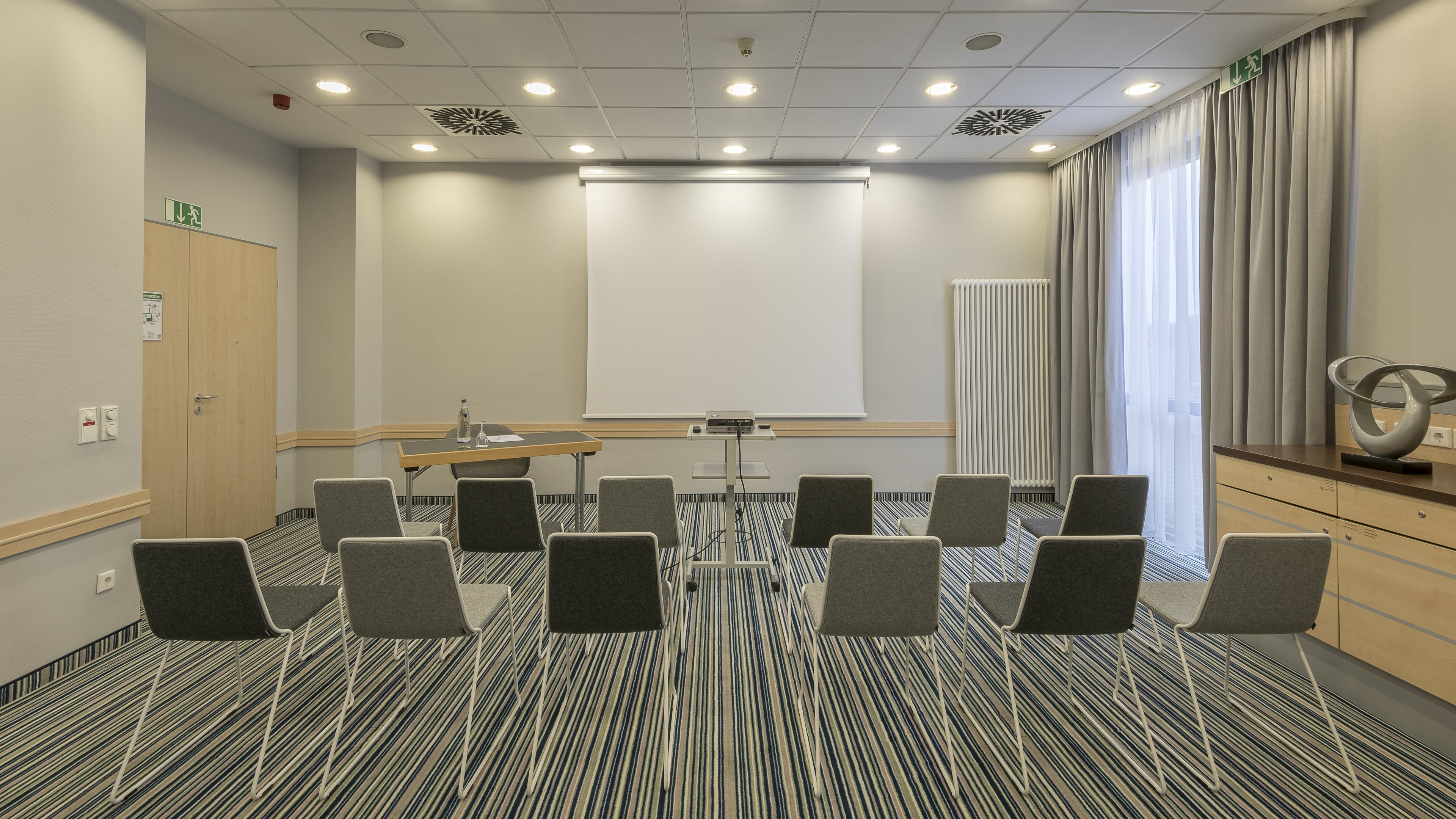 Holiday Inn Express Munich Messe 53/66