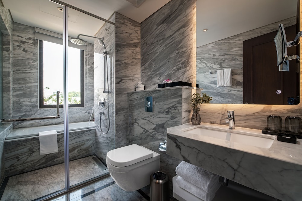Soleil Boutique Hotel 48/50