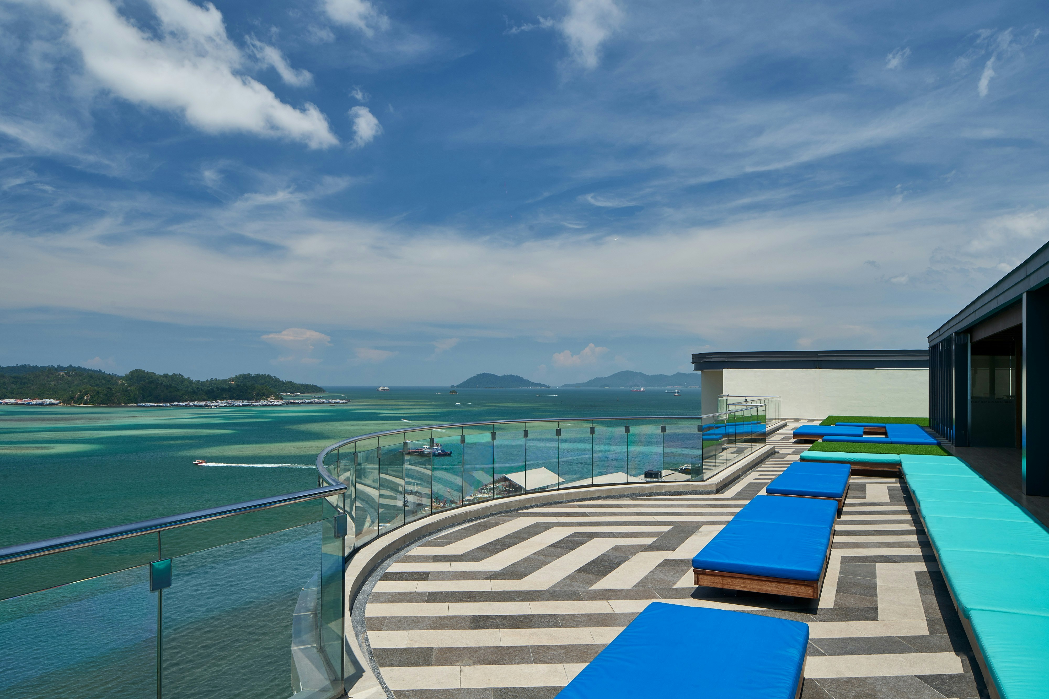 LE MERIDIEN KOTA KINABALU 25/27