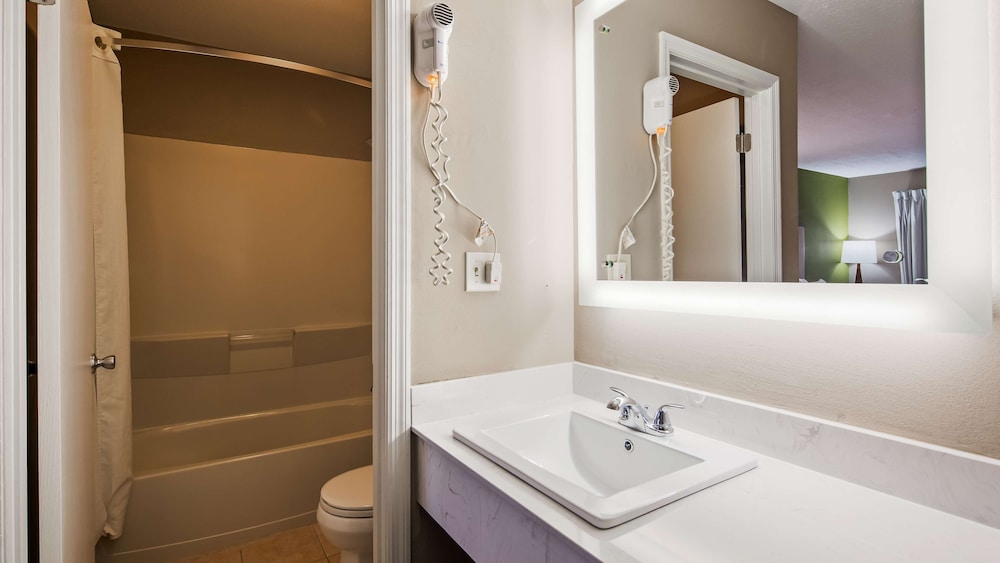 SureStay Hotel by Best Western Helen Downtown 9/29