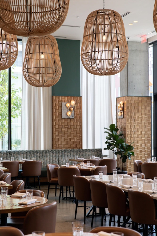 Hyatt Centric Downtown Nashville 40/50