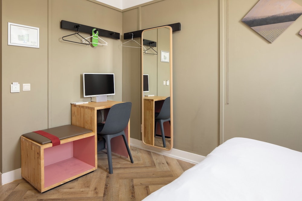 Hotel Light 42/49