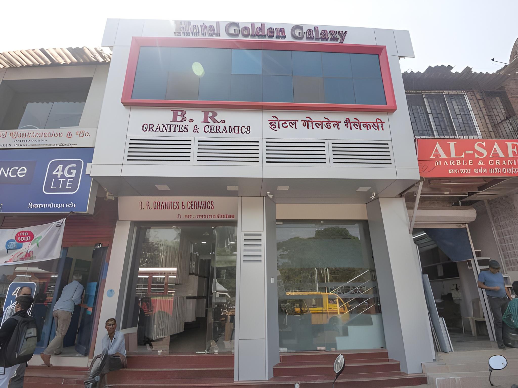 Oyo 10954 Hotel Golden Galaxy 1/50