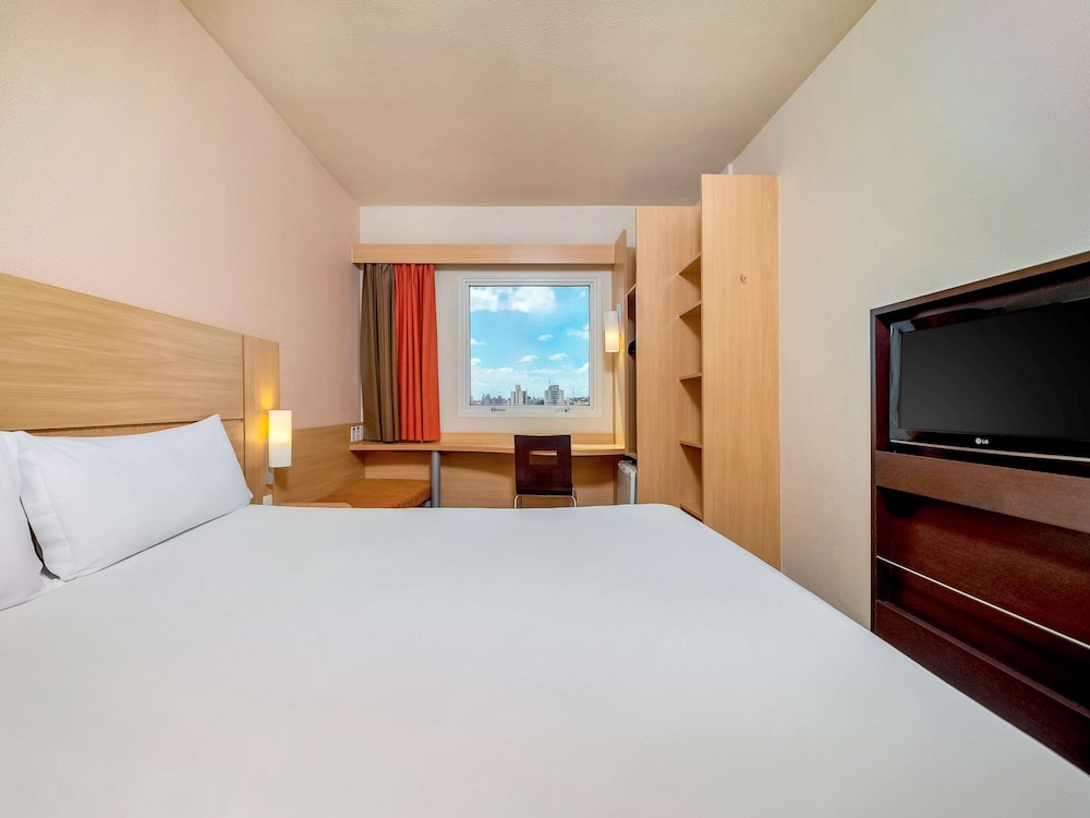 Ibis Sao Paulo Interlagos 17/76