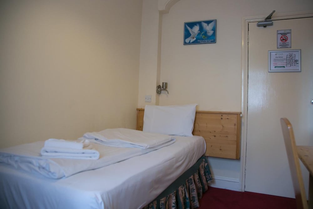 Bridge Park Hotel 36/65