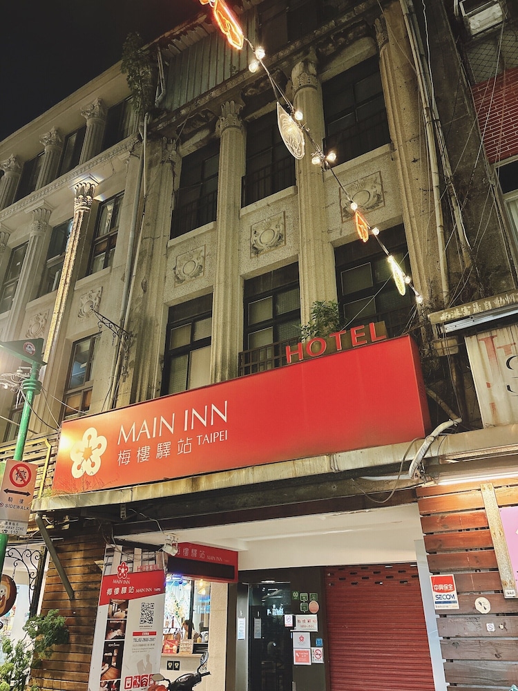 Main Inn 2/46